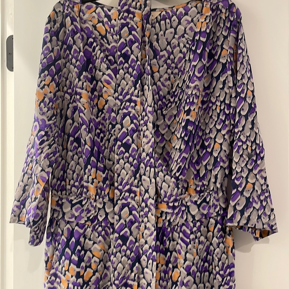 Presley Sky. Petite Large. Silk dress with belt.